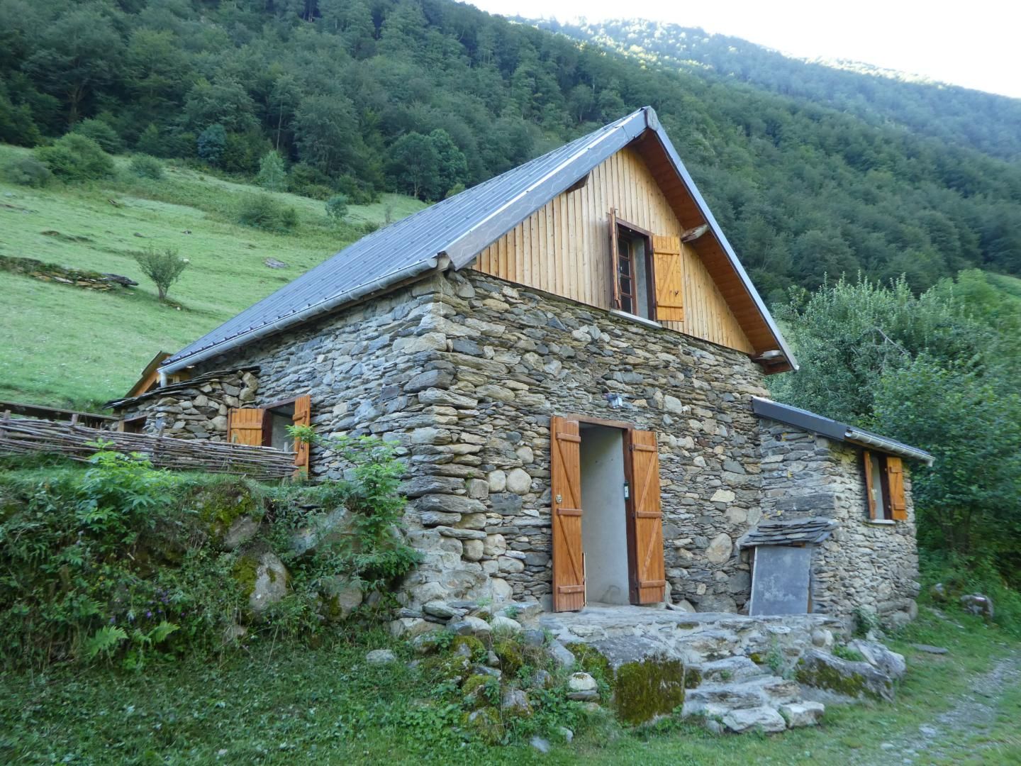Location de la Grange du Marterat pour 6 personnes dans la Vallée d'Ossèse